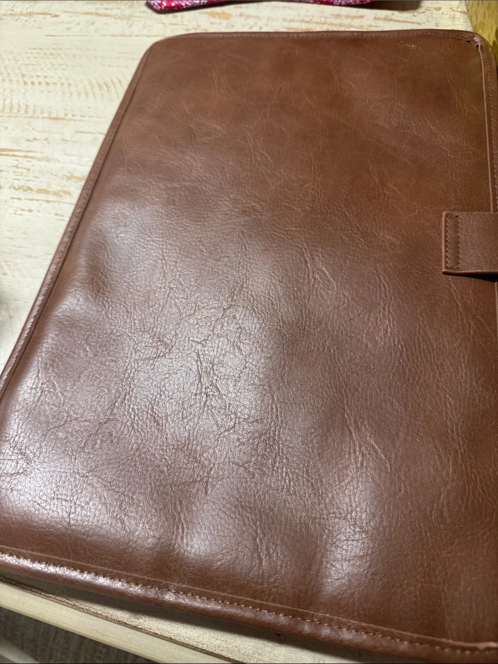 BEIS Brown Leather laptop/ Tablet Folio with Embossed Logo Unisex